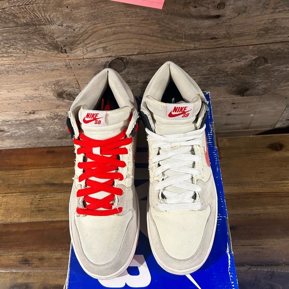 ‘Ryu’ Nike SB Dunk Mid
Street Fighter Ryu Size-10-OG ALL - Picture 5 of 12